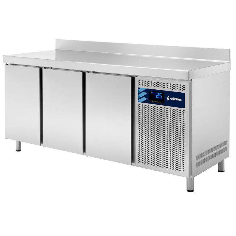 Edenox Serie GN 1/1 Gastronorm Mesa Refrigerada desde - MPG-180 HC Capacidad 455 litros 3 Puertas. Temperatura -2 a +8 °C Dimensiones 179,2 x 70 x 85 cm Ref. 19059875